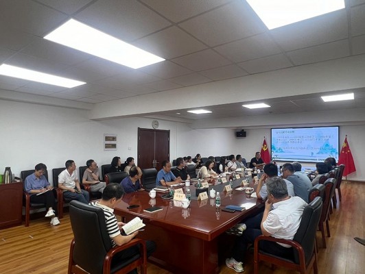 기업의 고품질 개발을 보호하기위한 법률 배우기 Huashui 메이저 사이트은 새로운 "회사 법"에 대한 특별 교육을 조직합니다.